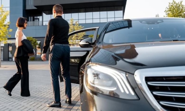 Experience Dubai Your Way with a Reliable Car Rental