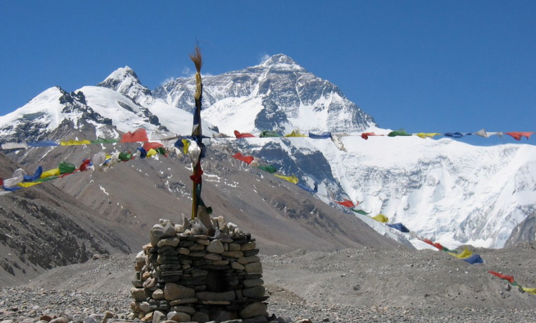 Short Everest Base Camp Trek vs Classic 14 Days Trek Which Is Better