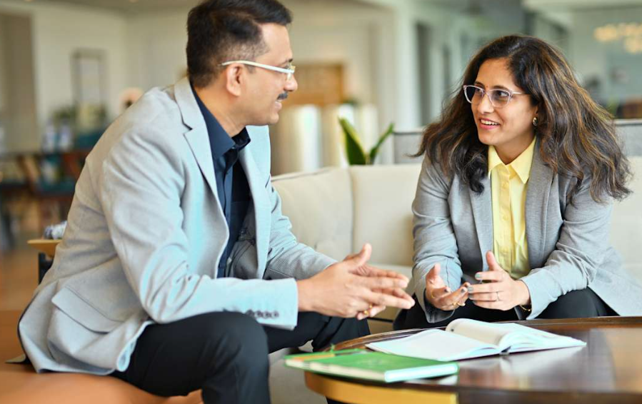 Choosing the Right Work Companion for Modern Professionals - miroirpmu - miroir pmu