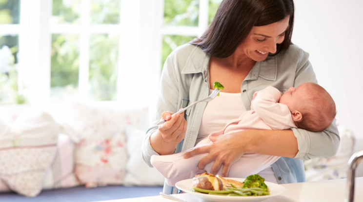 Supporting Healthy Feeding Habits During Infancy