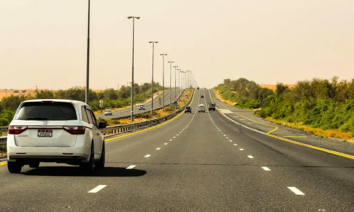 Dubai to Abu Dhabi by Road: What to Know Before You Go