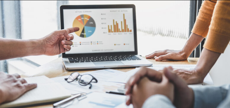 How an SMM Panel Helps Influencers Grow Faster on Social Media