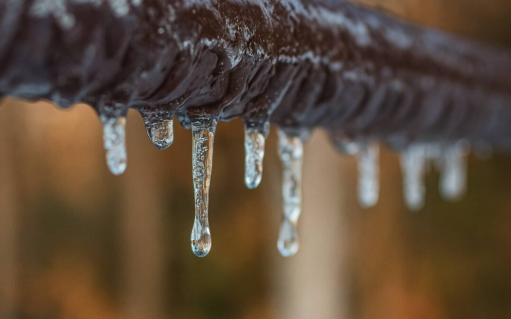 How To Keep Your Pipes From Breaking And Freezing In The Winter